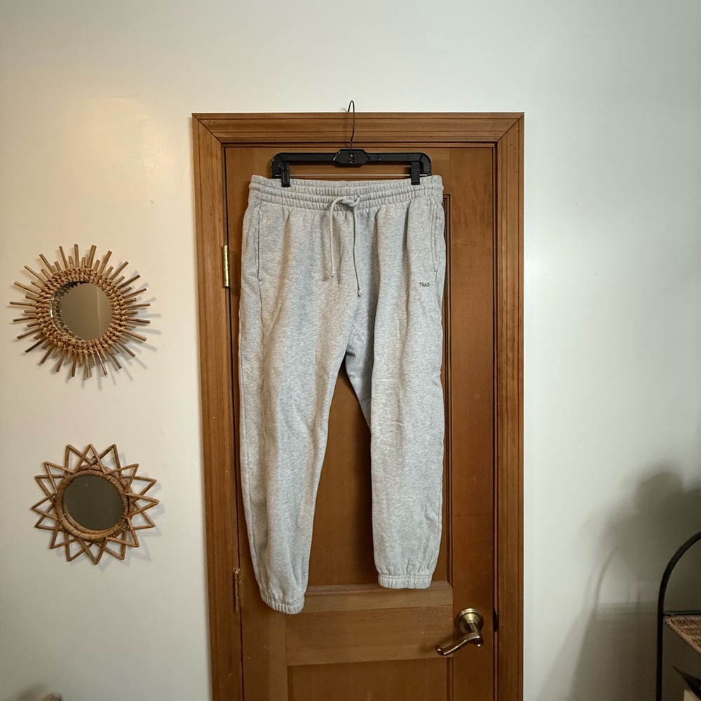 Aritzia Jogger Sweatpants